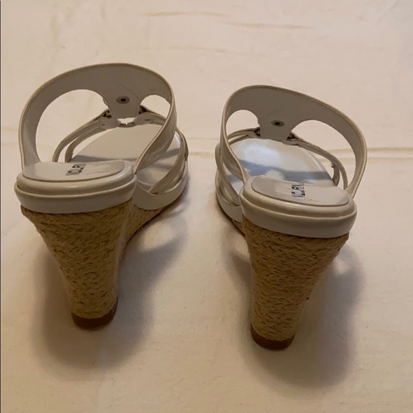 Shoes - Picture 1 of 4